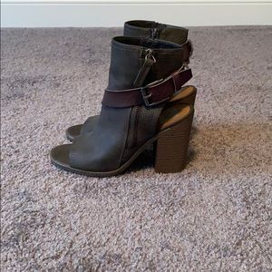 DV Open Toed Booties